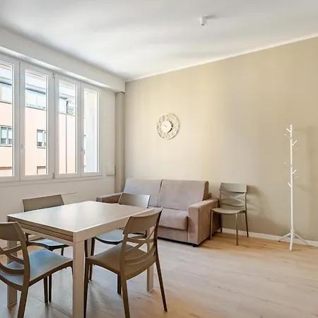 Luxury 2br In The Heart Of *