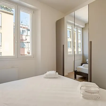 Apartman Luxury 2br In The Heart Of Bologna